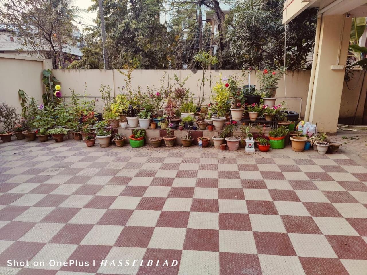 Dreams Abode Studio Apartment Guwahati Buitenkant foto